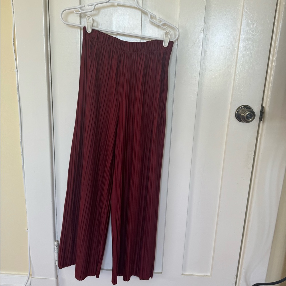 Flowy dress pants dark red